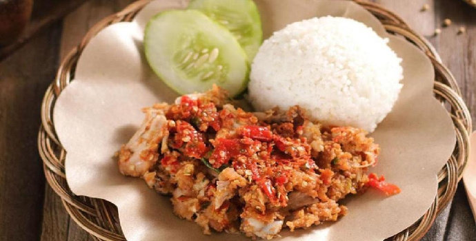 Inilah ayam geprek yang lagi hits di Surabaya - Kuliner - Dictio Community