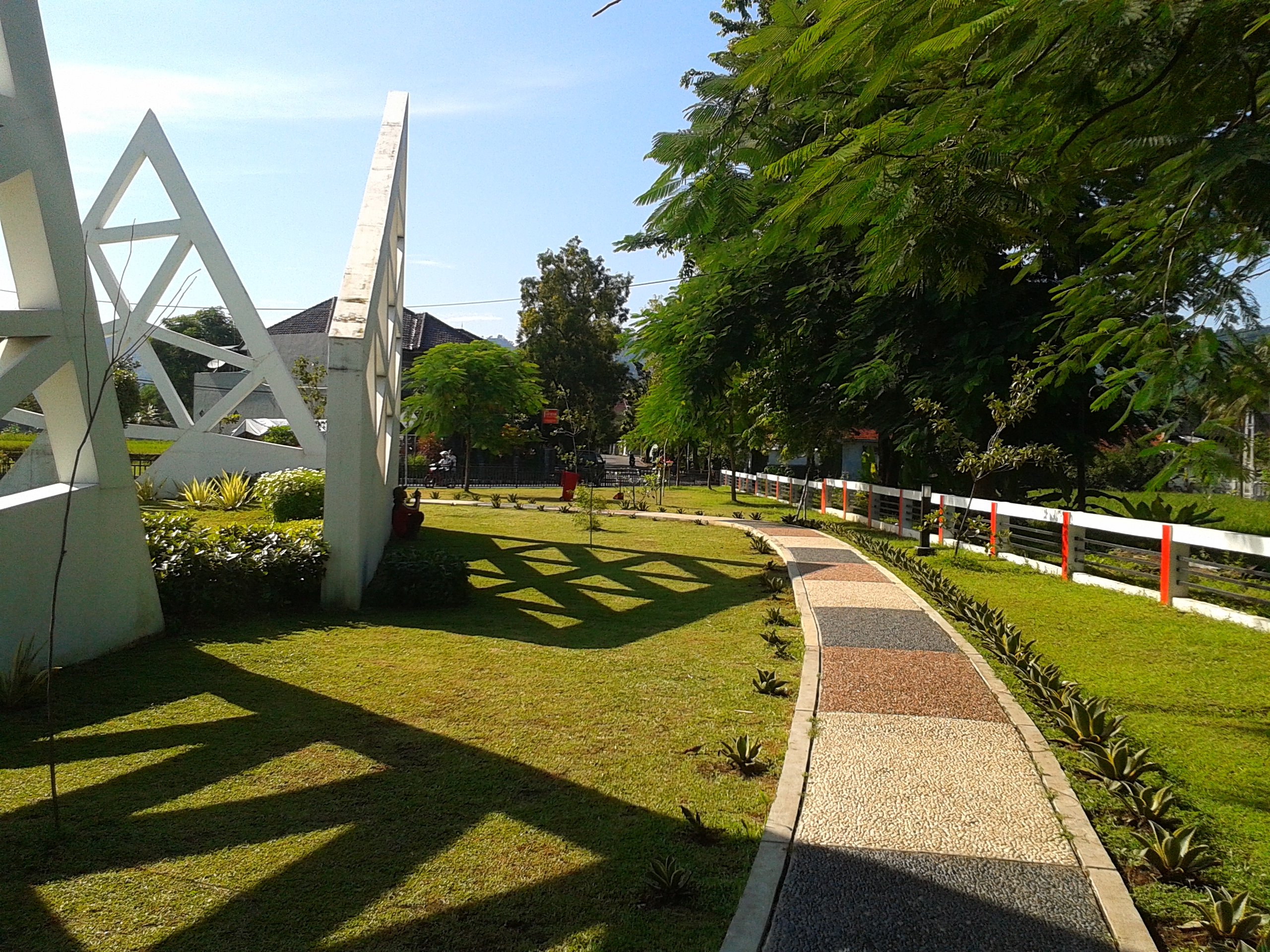 Apakah tujuan dibuatnya taman kota  Taman  Dictio Community