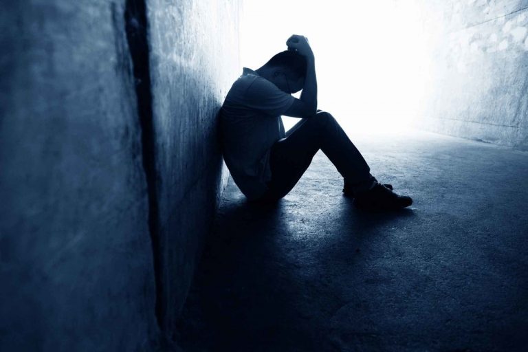 Apakah Kesepian Bisa Menyebabkan Gangguan Emosi?