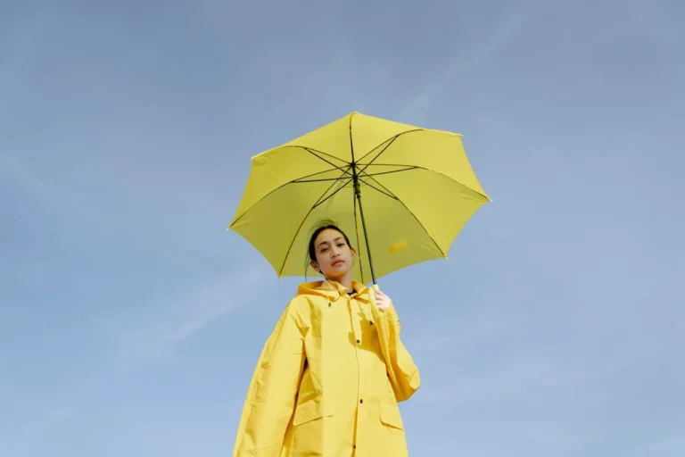 Suka Warna Kuning? Pakar Psikologi Ungkap Kamu Memiliki 7 Karakter Tersembunyi Ini!