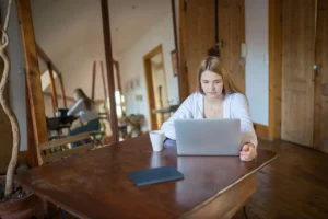 Keuntungan Kerja dari Rumah bagi Karyawan: Panduan Lengkap Work From Home