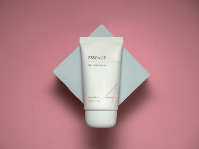 Membedah Arti Angka SPF pada Sunscreen: Panduan Medis Memilih Tabir Surya yang Tepat