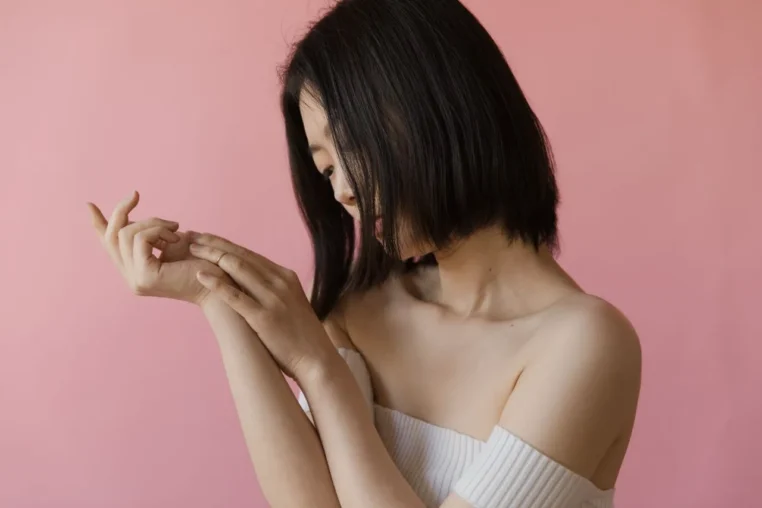 Mengenal Body Dysmorphic Disorder, Bukan Sekadar Tidak Percaya Diri pada Penampilan: Gejala, Penyebab, dan Cara Mendapatkan Bantuan