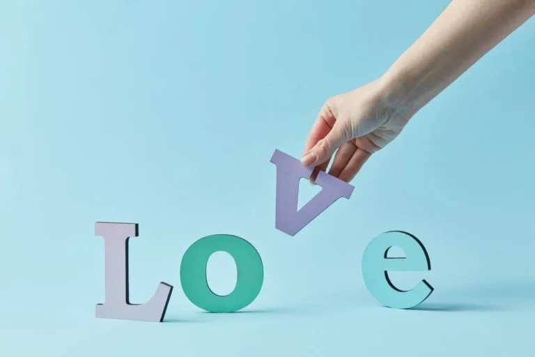 Can You Actually Be Addicted to Love? Menyingkap Sains di Balik Kecanduan Cinta