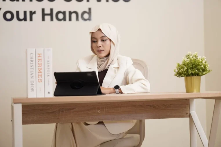 Mental Health di Tempat Kerja: Mengapa Kesehatan Mental Menjadi Bagian Penting dari Dunia Kerja Modern dan Cara Menjaganya Menurut Pakar