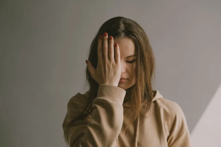 Mengenal Paranoid Personality Disorder (PPD): Gejala, Penyebab, Diagnosis, dan Penanganannya