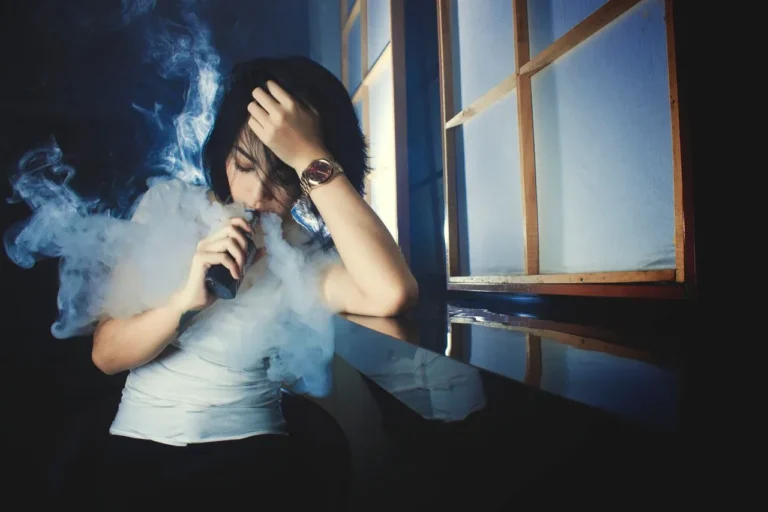 Bahaya Vaping bagi Kesehatan dan Strategi Efektif Berhenti: Panduan Medis Komprehensif Berdasarkan Riset Terkini